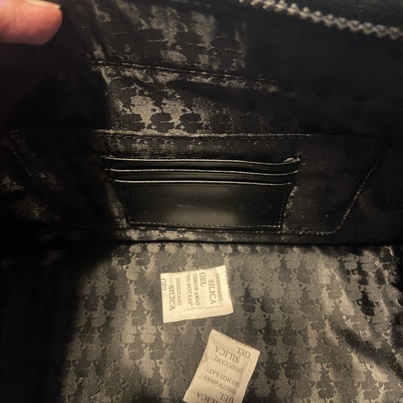 Karl Lagerfeld NWT Black Crossbody Bag or Satchel with Character Design 12.5x8.5 - Picture 9 of 9